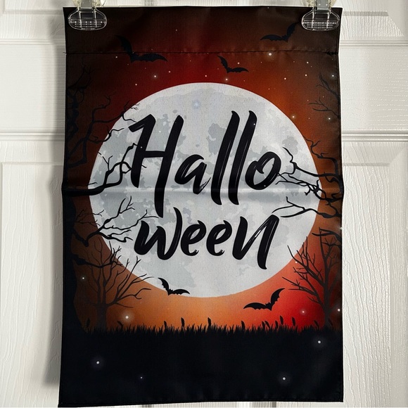 New Halloween Garden Flag 18x12 - Picture 1 of 4